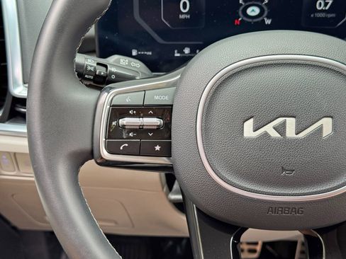 Used 2024 Kia Sorento SX FWD image 21