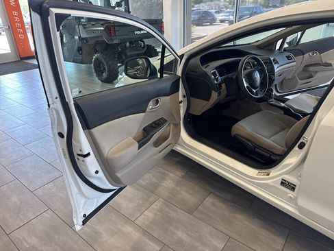 Used 2013 Honda Civic LX image 15