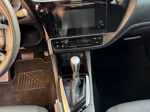 Used 2019 Toyota Corolla LE w/ Carpet Mat Package (TMS) image 20