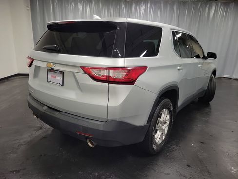 Used 2020 Chevrolet Traverse LS image 9