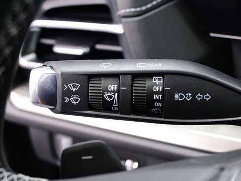 New 2026 Chevrolet Traverse LT w/ Sun and Wheel Package FWD image 28