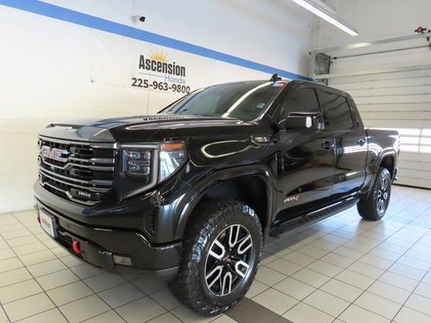 Used 2023 GMC Sierra 1500 AT4 w/ AT4 Premium Package image 2