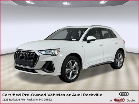 Used 2023 Audi Q3 2.0T Premium w/ Convenience Package AWD/4WD image 1