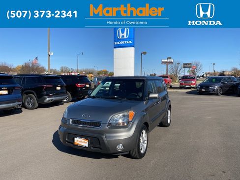 Used 2011 Kia Soul + w/ Audio Pkg image 1