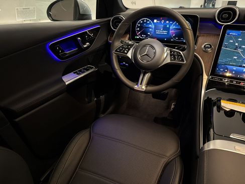 Certified 2026 Mercedes-Benz GLC 300 image 28