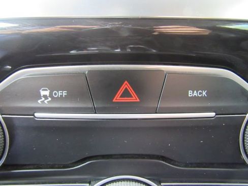 Used 2015 Chrysler 300 Limited image 53