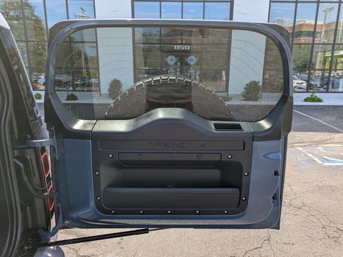Used 2024 Land Rover Defender 90 S AWD/4WD image 38