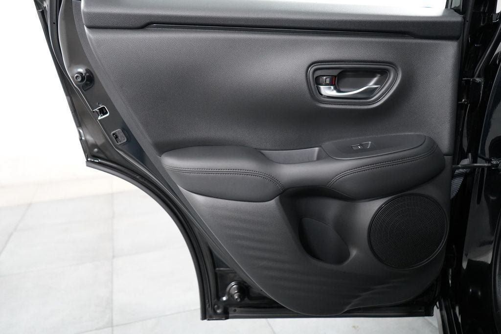 Used 2025 Honda HR-V LX image 30