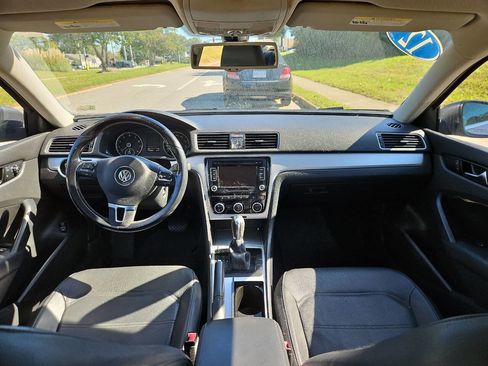 Used 2012 Volkswagen Passat 2.5 SE image 14