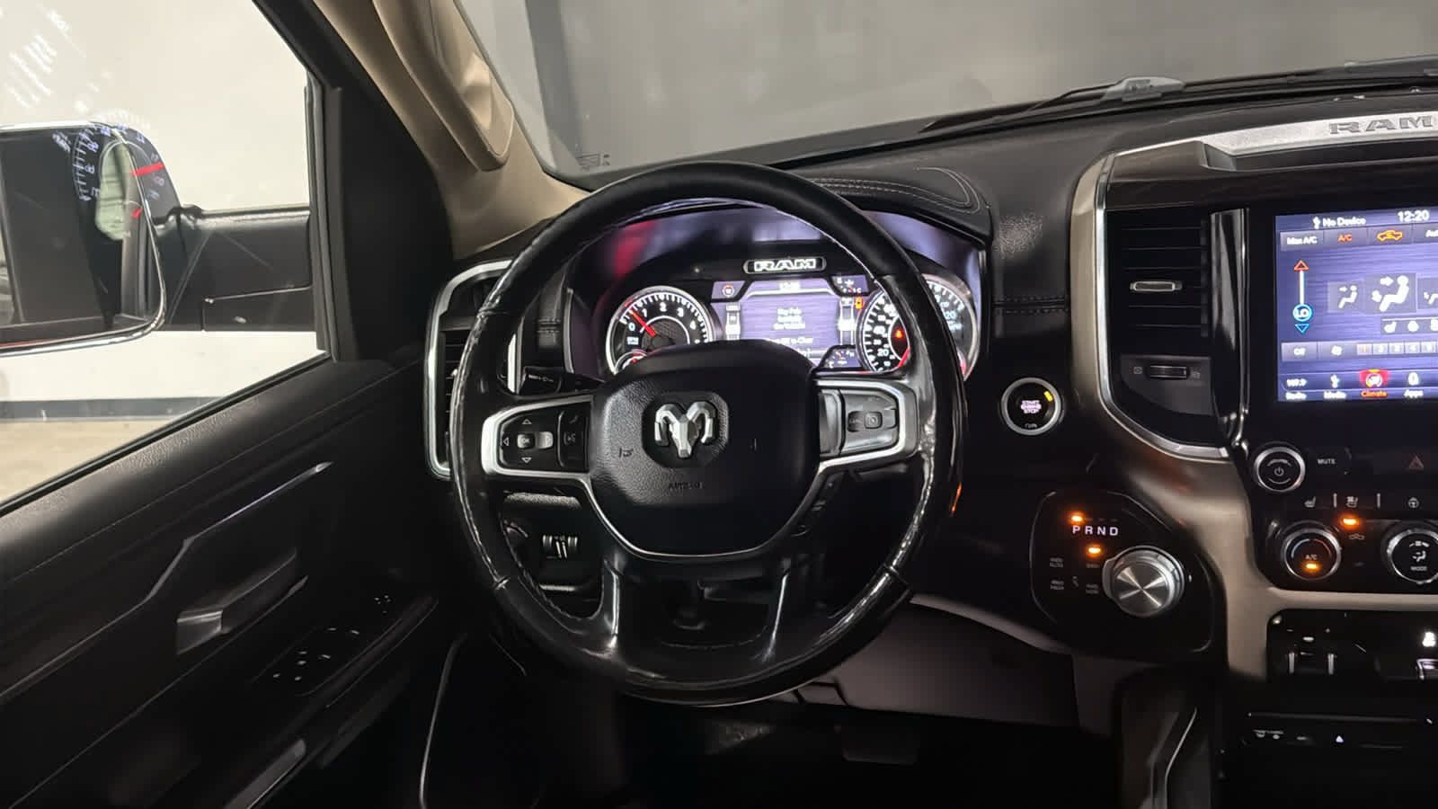 Used 2019 RAM 1500 Laramie AWD/4WD image 26