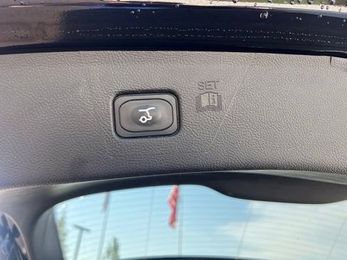 Used 2024 Ford Edge Titanium w/ Equipment Group 301A AWD/4WD image 17