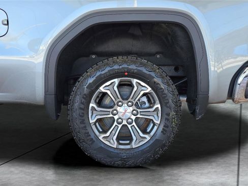 New 2026 GMC Sierra 1500 SLE image 27