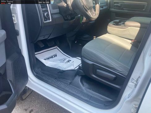 Used 2016 RAM 2500 SLT AWD/4WD image 20
