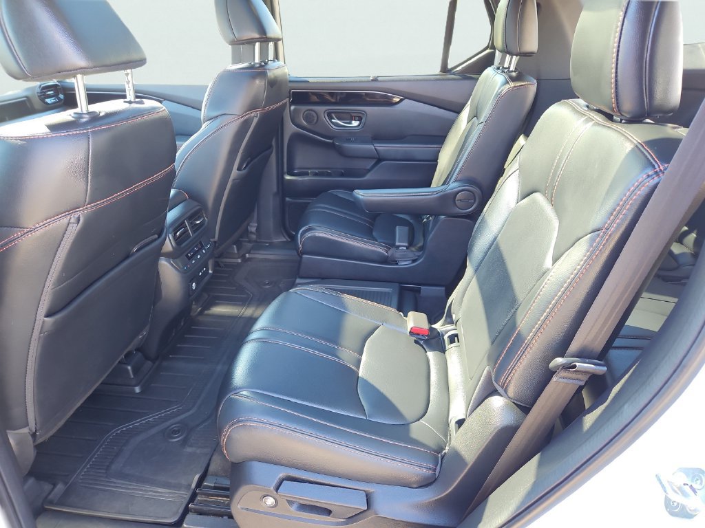 Certified 2024 Honda Pilot TrailSport image 35