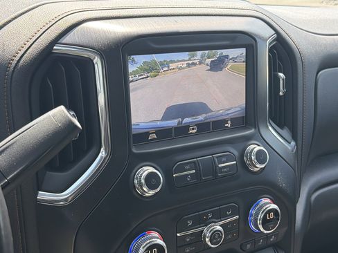 Used 2021 GMC Sierra 1500 AT4 w/ AT4 Preferred Package AWD/4WD image 25