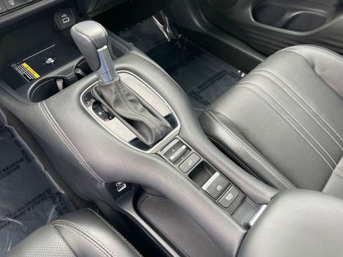 Used 2023 Honda HR-V EX-L image 19