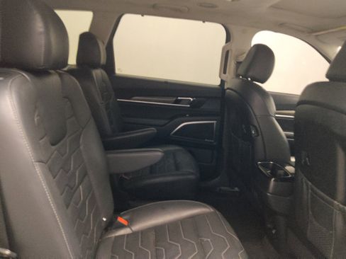 Used 2020 Kia Telluride SX w/ SX Prestige Package image 19