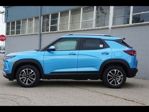 New 2026 Chevrolet TrailBlazer LT w/ Driver Confidence Package image 2