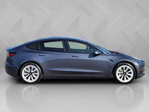 Used 2022 Tesla Model 3 Long Range image 7