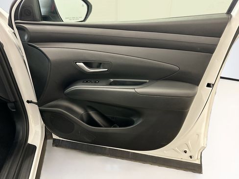 Used 2025 Hyundai Tucson SEL AWD/4WD image 34