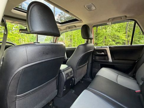 Used 2016 Toyota 4Runner SR5 Premium AWD/4WD image 15