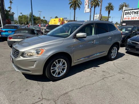 Used 2015 Volvo XC60 T5 Premier image 9