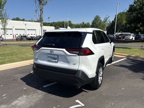 Used 2025 Toyota RAV4 LE FWD image 10