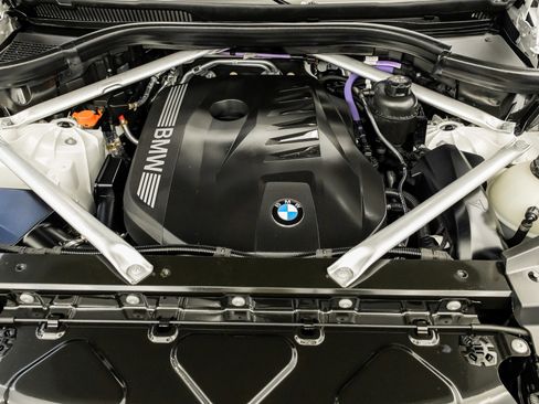 Used 2024 BMW X5 sDrive40i w/ M Sport Package image 27
