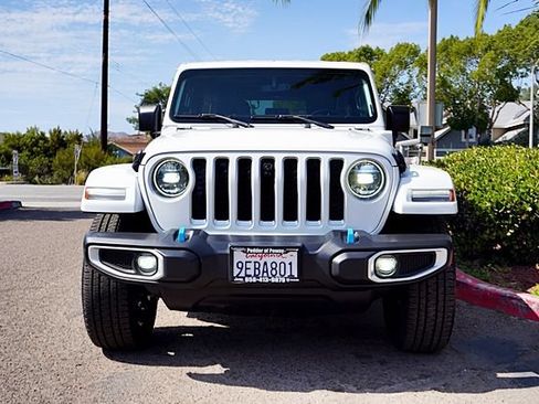 Used 2023 Jeep Wrangler Unlimited Sahara w/ Cold Weather Group AWD/4WD image 5