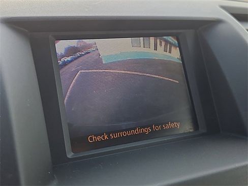 Used 2012 Toyota Highlander SE image 15