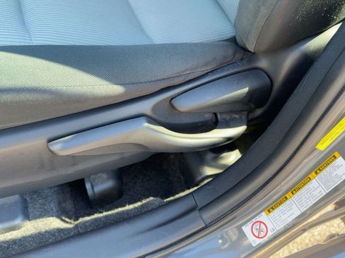 Used 2012 Toyota Prius C Three image 12