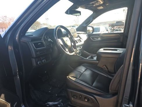 Used 2021 Chevrolet Suburban RST image 16