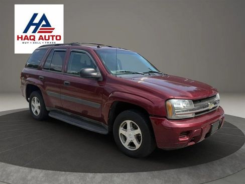 Used 2005 Chevrolet TrailBlazer LS AWD/4WD image 3
