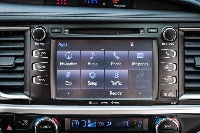 Used 2017 Toyota Highlander XLE AWD/4WD image 31