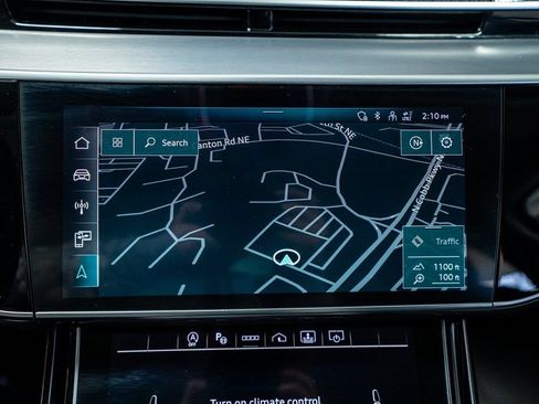 Used 2023 Audi S8 AWD/4WD image 44