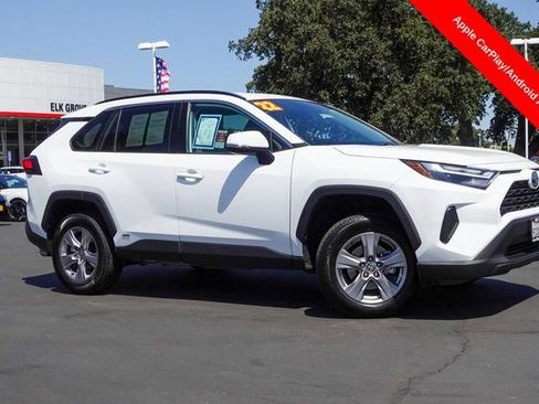 Used 2022 Toyota RAV4 XLE image 8