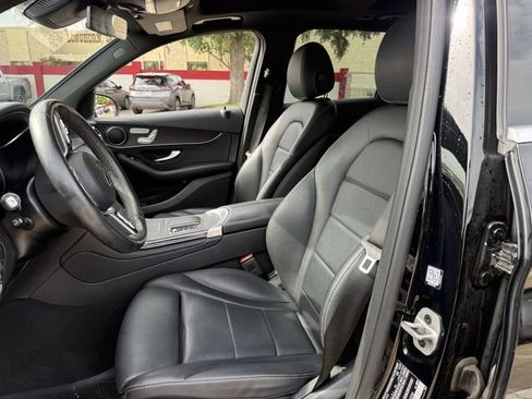 Used 2022 Mercedes-Benz GLC 300 4MATIC image 27