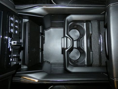 Used 2024 RAM 2500 Limited image 22