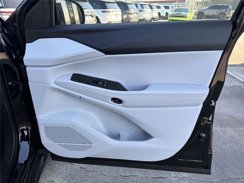 New 2026 Jeep Cherokee Limited image 11