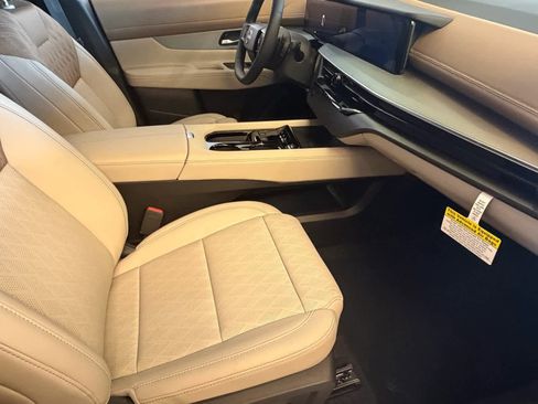 New 2026 Nissan Murano Platinum image 12