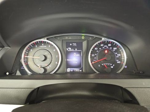 Used 2017 Toyota Camry SE image 28