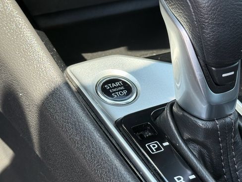 Used 2024 Nissan Altima 2.5 SV FWD image 25