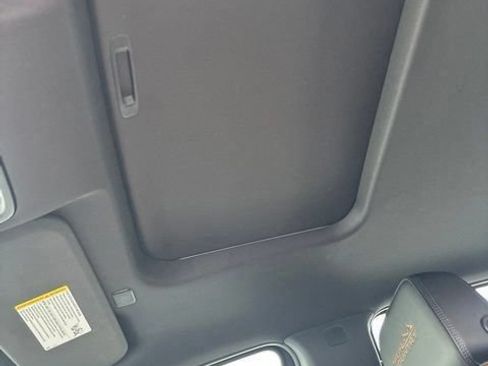 Used 2023 Chevrolet Silverado 1500 High Country w/ High Country Premium Package AWD/4WD image 6