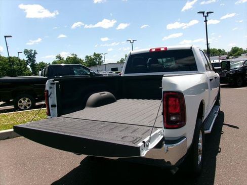 Certified 2025 RAM 2500 Big Horn AWD/4WD image 17