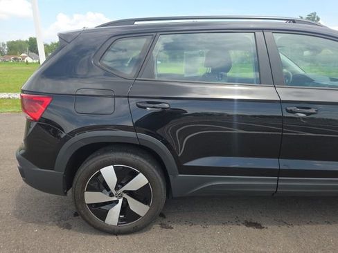 Used 2024 Volkswagen Taos S AWD/4WD image 7