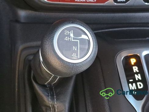 Used 2025 Jeep Wrangler Unlimited Rubicon AWD/4WD image 25