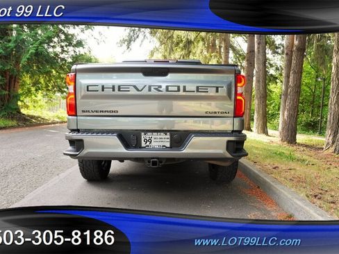 Used 2021 Chevrolet Silverado 1500 Custom w/ LPO, Dark Essentials Package AWD/4WD image 10