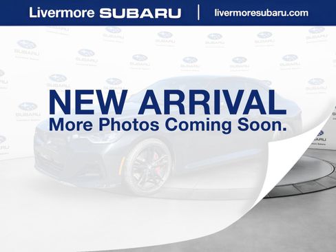 Used 2024 BMW 230i Coupe w/ Premium Package RWD image 1