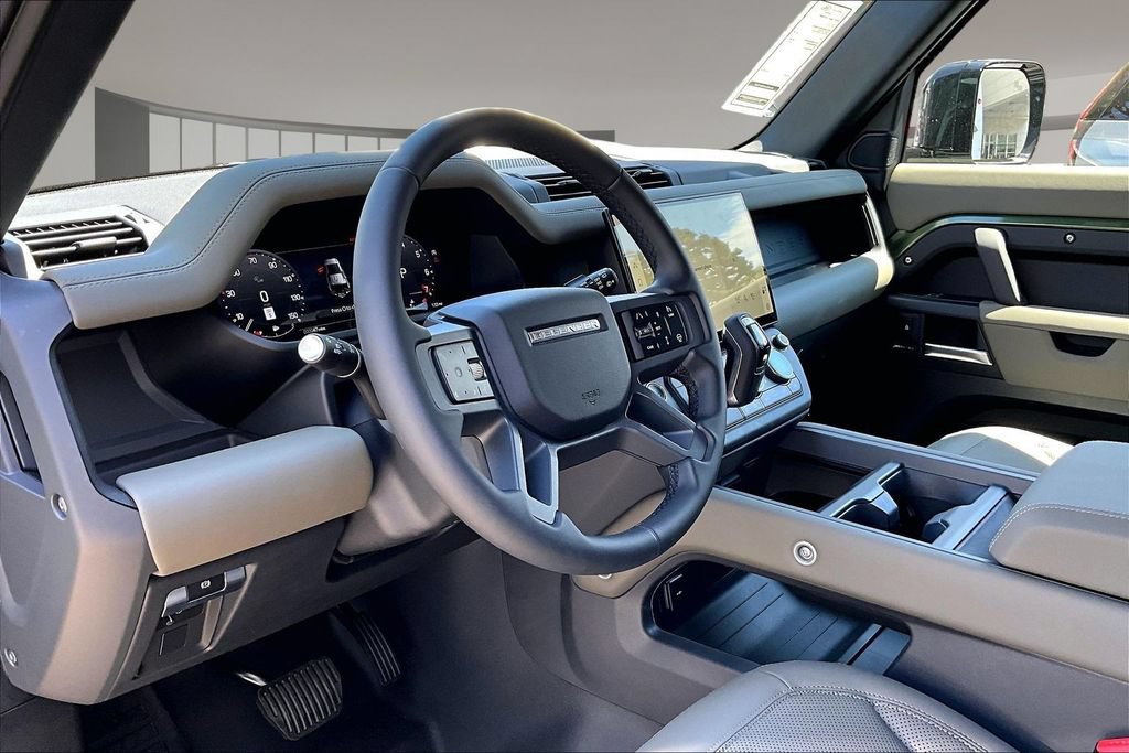 New 2026 Land Rover Defender 110 S AWD/4WD image 7