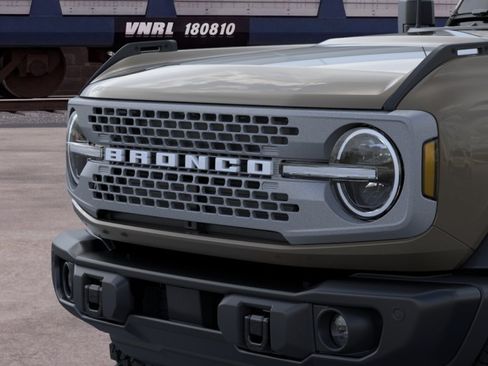 New 2026 Ford Bronco Badlands AWD/4WD image 20